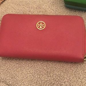 Tory Burch wallet